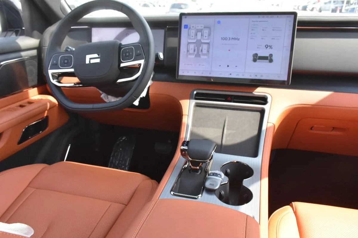 ROX 01 7 SEATS PHEV 2025 | WHITE-7-7
