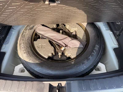 Toyota RAV4 XLE premium 2.5L Full option-20