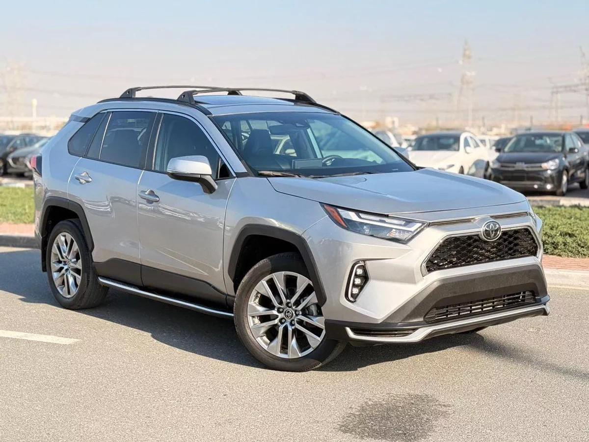 Toyota RAV4 XLE premium 2.5L Full option