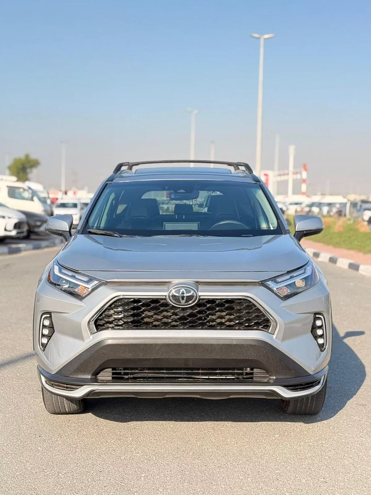 Toyota RAV4 XLE premium 2.5L Full option-1-0