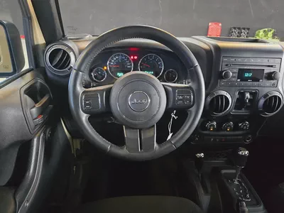 Jeep Wrangler Unlimited Sport 2017 | GCC Specs | Excellent Condition-13