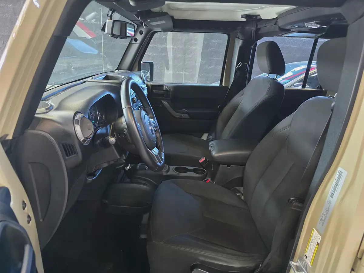 Jeep Wrangler Unlimited Sport 2017 | GCC Specs | Excellent Condition-16-16