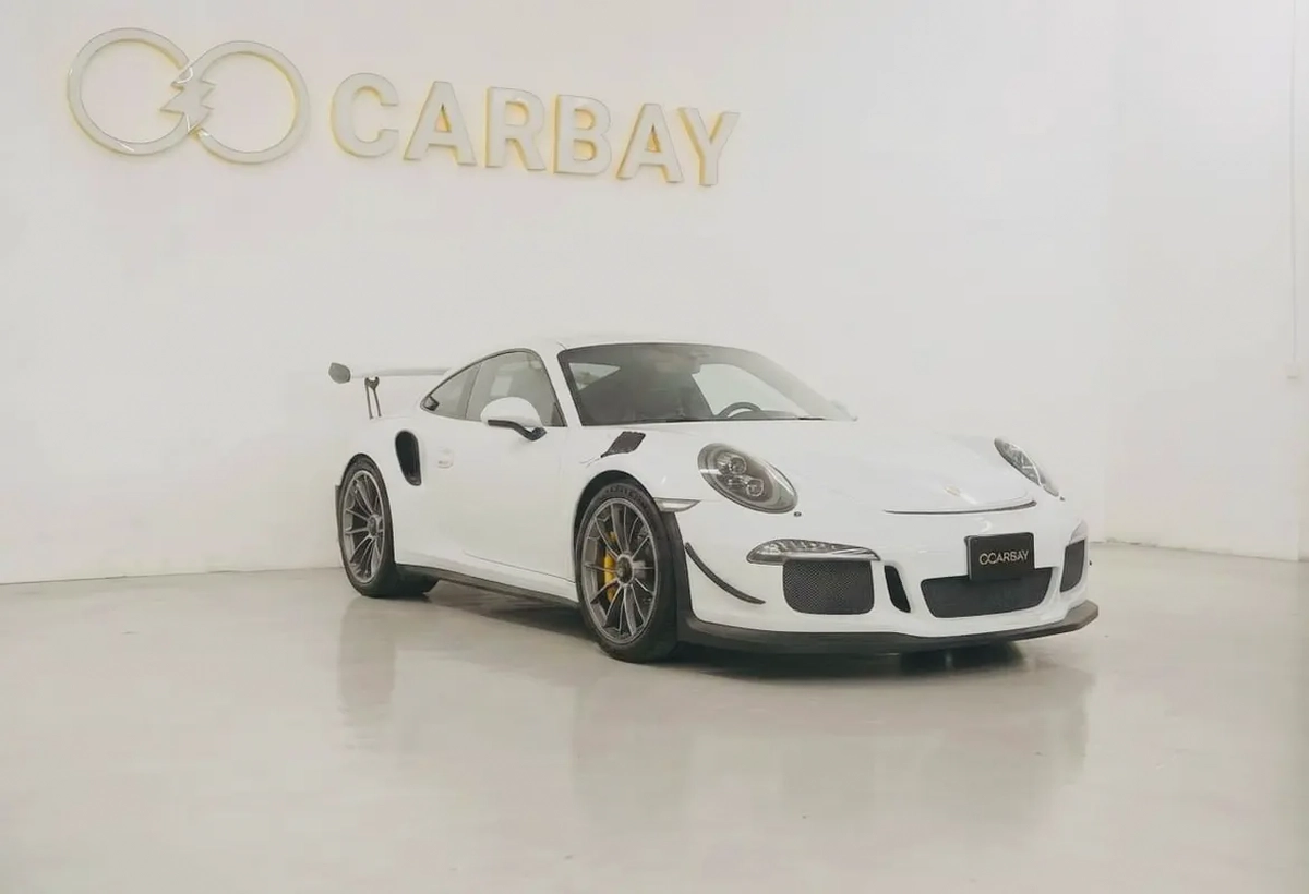 AED 9279 PM | PORSCHE GT3 2015 | PRISTINE CONDITION | CARBON CERAMIC BRAKES | 1 YEAR WARRANTY-2-2