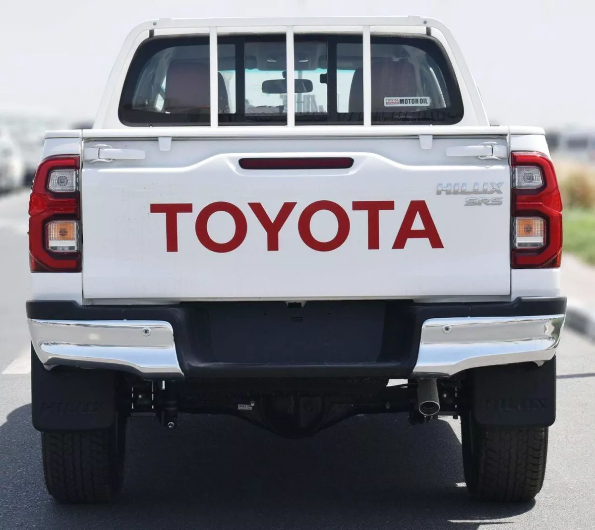 Toyota Hilux SGLX 2025 MODEL:TOYOTA-HILUX 4X4 2.7 MT DC DISPLAY AUDIO AUTO & RR AC, W/O  BEDLINER MATERIAL CODE:-9-0