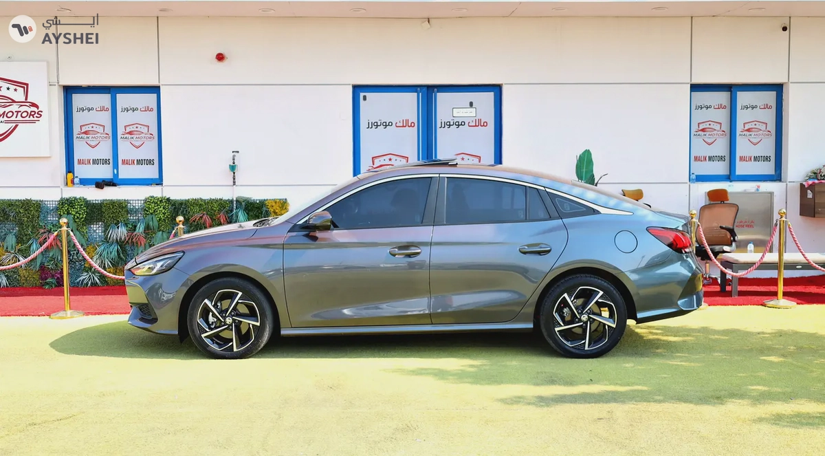 MG GT 2023 | GCC SPECS | UNDER WARRANTY | AED 1180/MONTHLY | 0% DOWNPAYMENT BANK FINANCE.-3-3