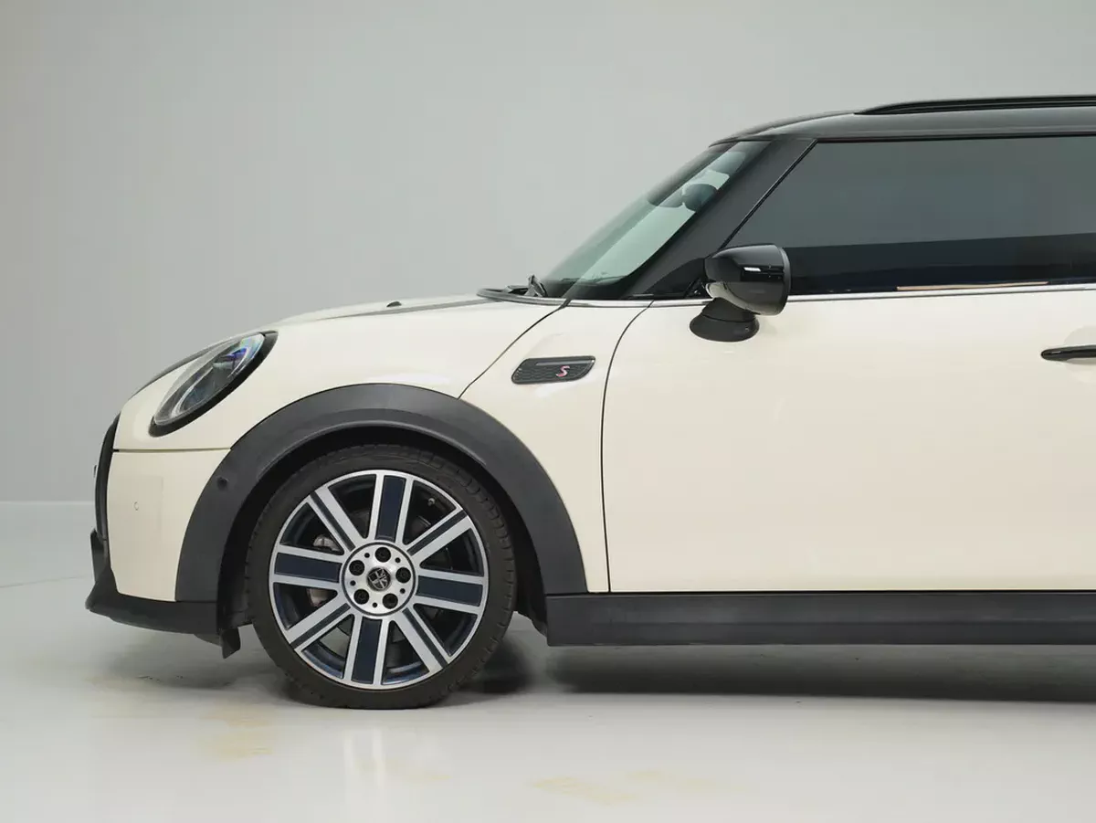 2023 MINI Cooper S | GCC Specs | Pristine Condition-2-2
