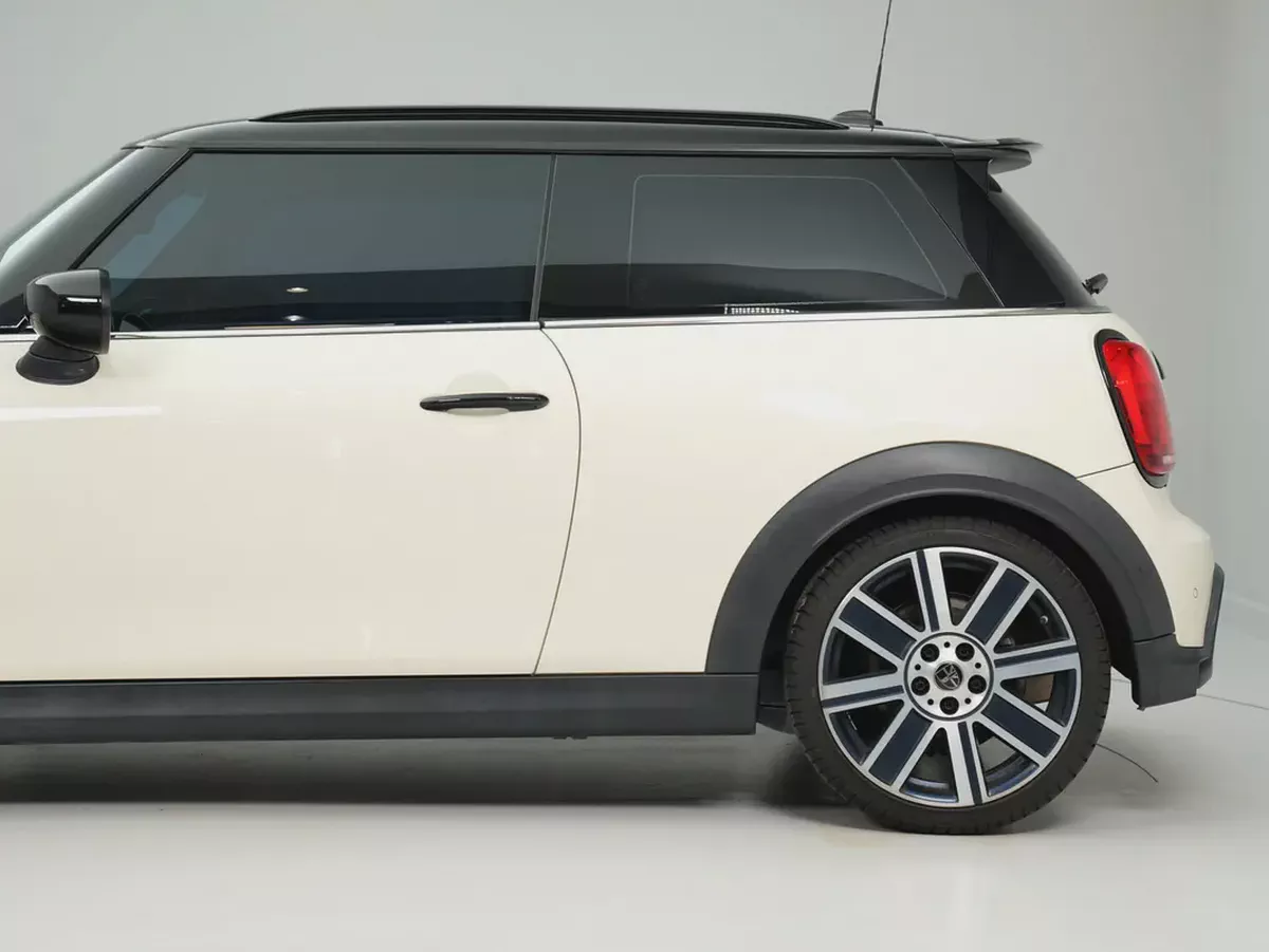 2023 MINI Cooper S | GCC Specs | Pristine Condition-3-3