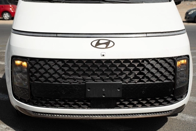 HYUNDAI STARIA 3.5L VIP 7 SEATER ROYAL EDITION-14