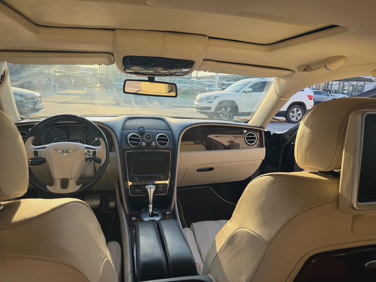 Bentley Flying Spur W12 2014 | GCC Specs | Low Mileage | Pristine Condition-10-10