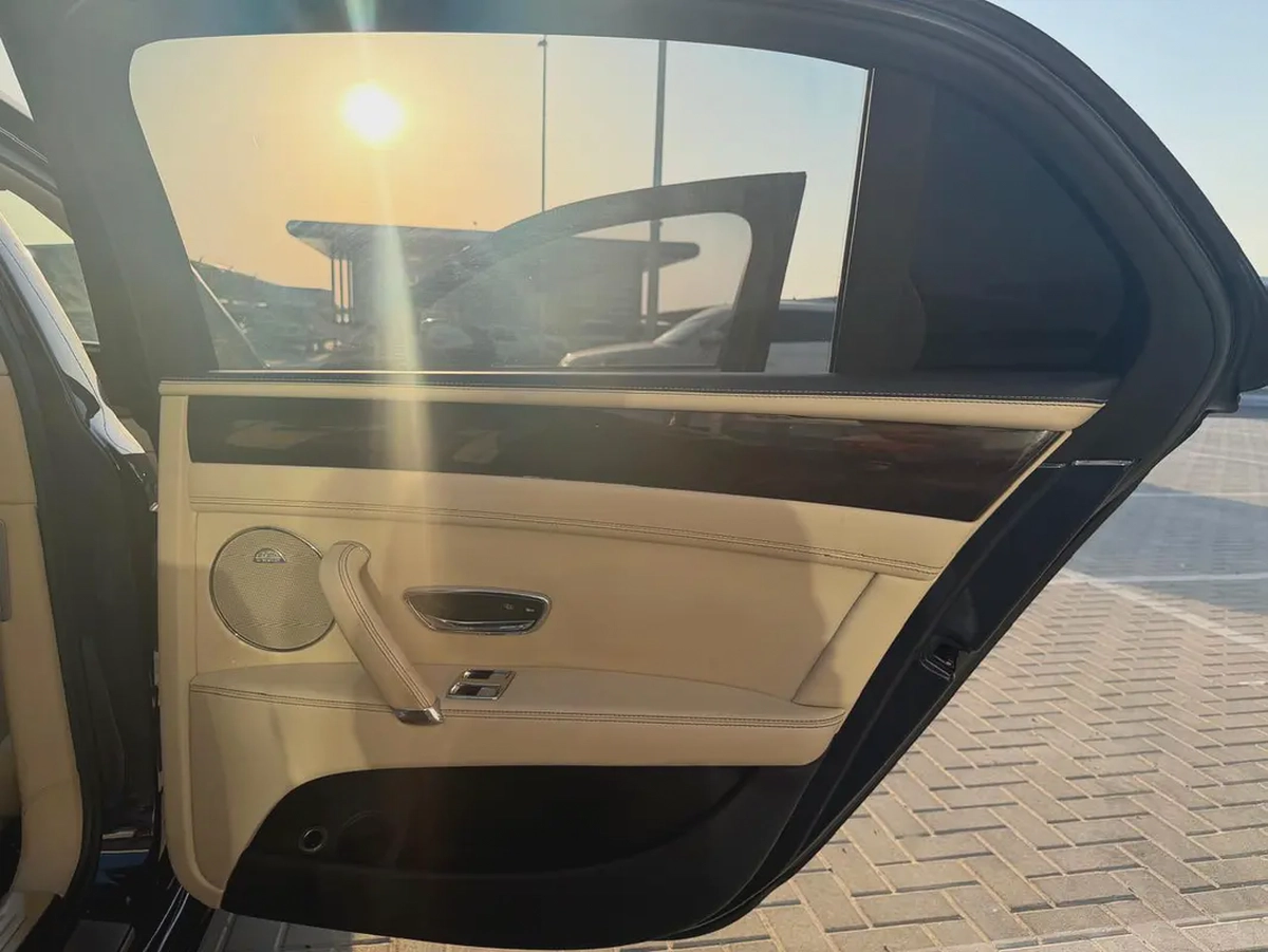 Bentley Flying Spur W12 2014 | GCC Specs | Low Mileage | Pristine Condition-11-11