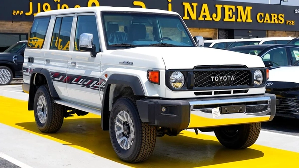 2026 Toyota Land Cruiser 70 Series LC 76 LX - GCC Specs - Brand New!