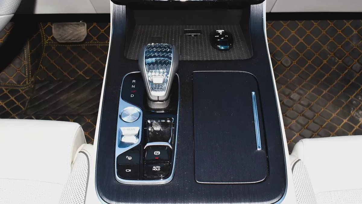 0% DP | AED 1,455 / Month | GAC | GS8 GX 2.0T 4WD | 2024 | Gargash Warranty | Service History-14-14