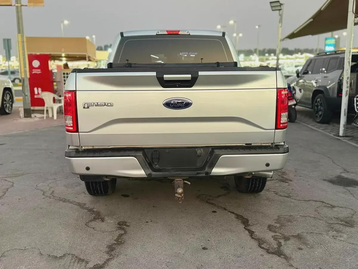 Ford F-150 XLT 2015 | GCC Specs | Well Maintained-4-4