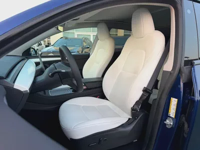 (2023) TESLA Y //LONG RANGE// GCC -UNDER WARRANTY--9