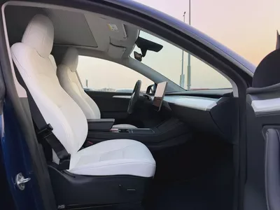 (2023) TESLA Y //LONG RANGE// GCC -UNDER WARRANTY--14
