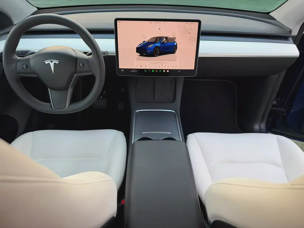 (2023) TESLA Y //LONG RANGE// GCC -UNDER WARRANTY--12-12