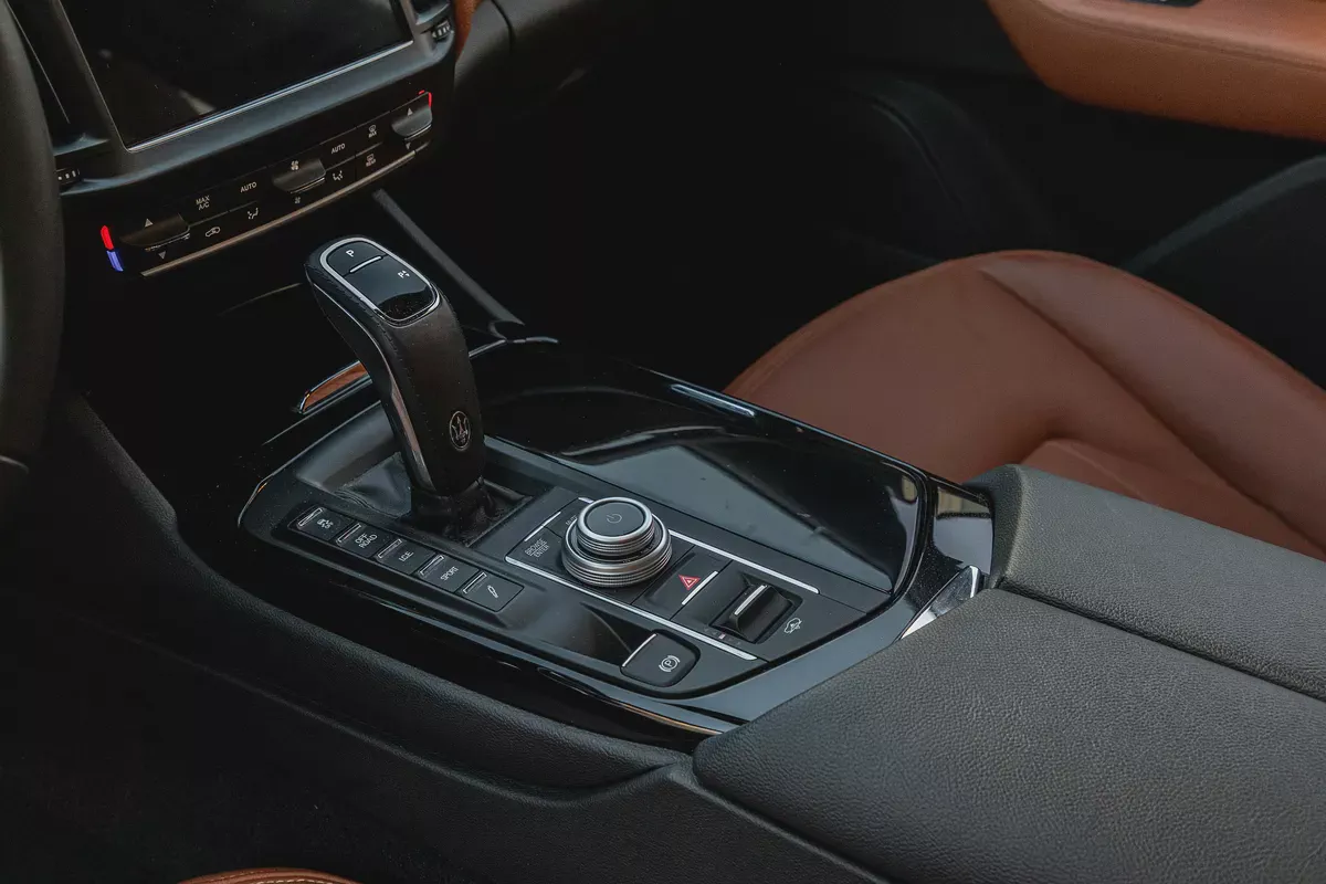 2,928 P.M | GT Hybrid | Under Warranty | Maserati History (Al Tayer) | 0% Downpayment-9-9