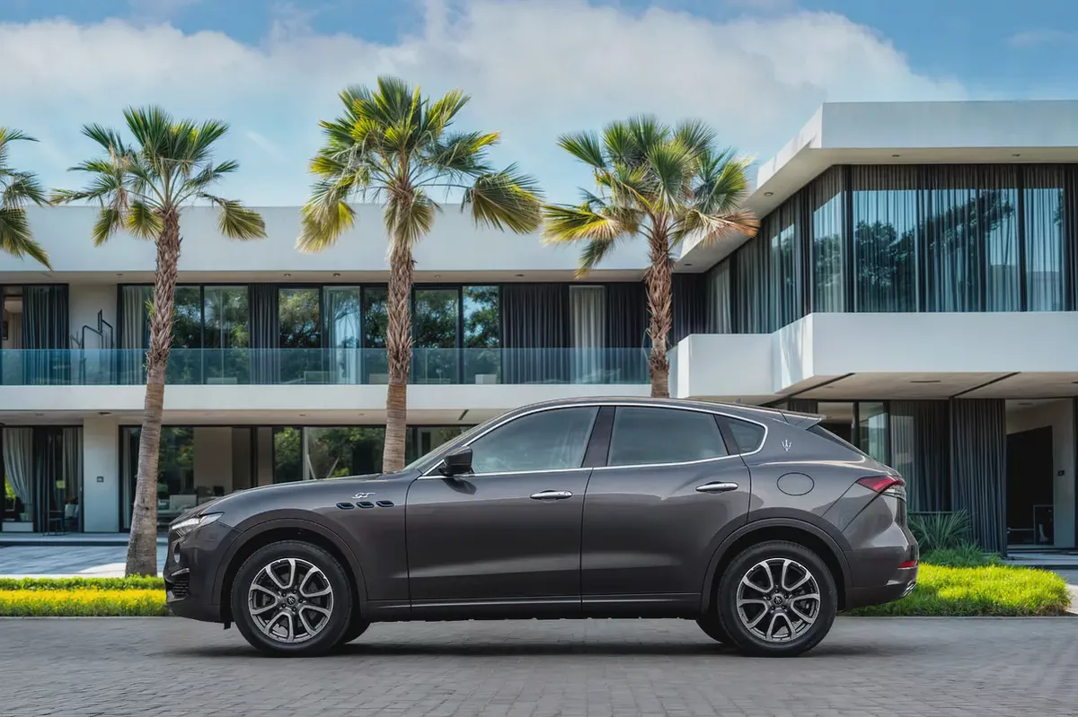 2,928 P.M | GT Hybrid | Under Warranty | Maserati History (Al Tayer) | 0% Downpayment-1-1