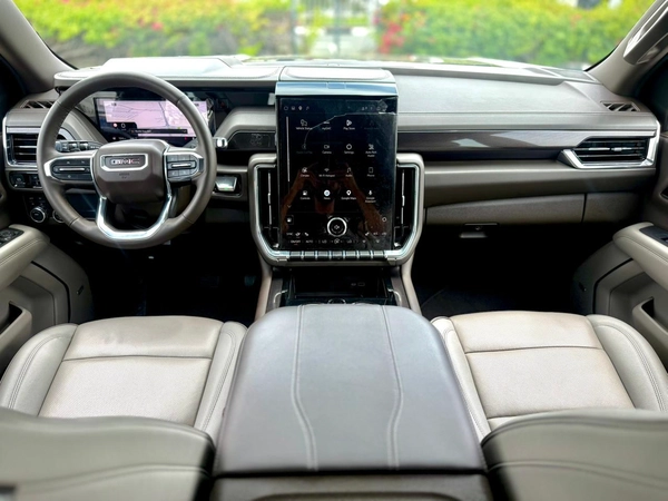 GMC YUKON ELEVATION | YEAR: 2025 | GCC SPECS | KMS: 91,000 |