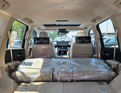 Toyota Land Cruiser VXS TWIN TURBO || 3.5L PETROL V6 | RADAR | 360*CAMERA | REAR ENTERTAINMENT SCREEN | SUNROOF | FULL O-18