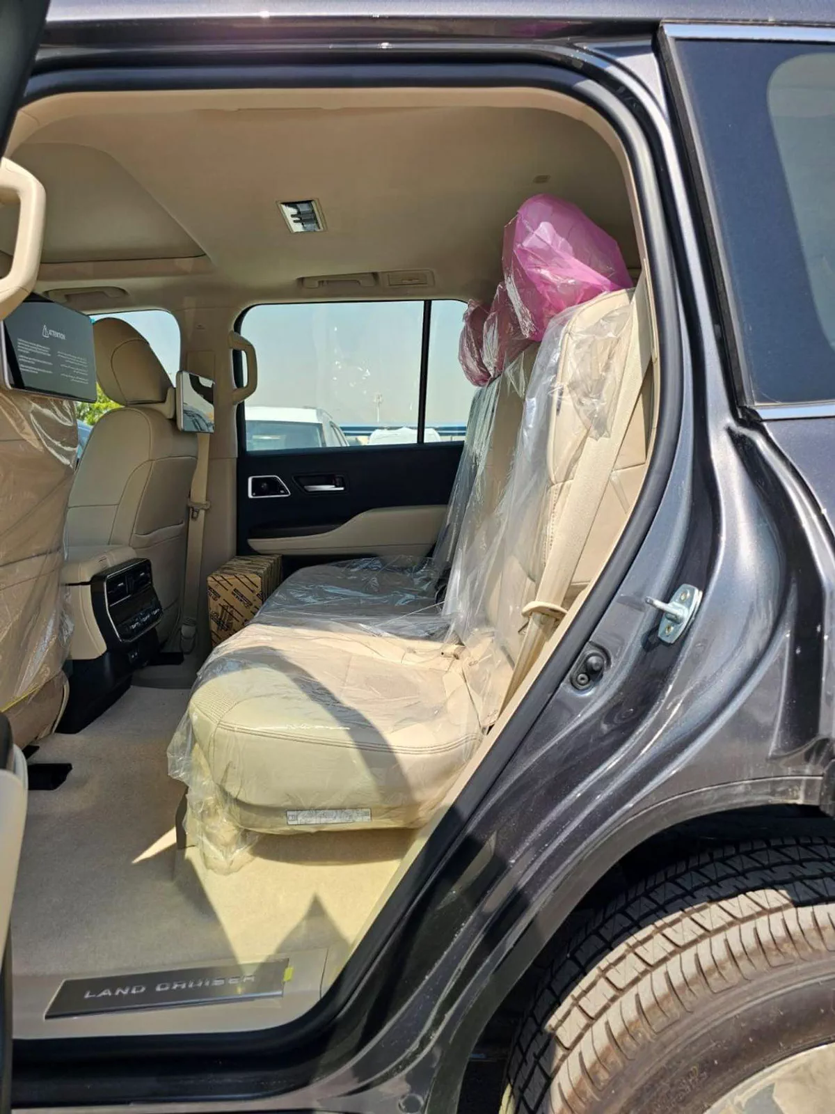 Toyota Land Cruiser VXS TWIN TURBO || 3.5L PETROL V6 | RADAR | 360*CAMERA | REAR ENTERTAINMENT SCREEN | SUNROOF | FULL O-16-0