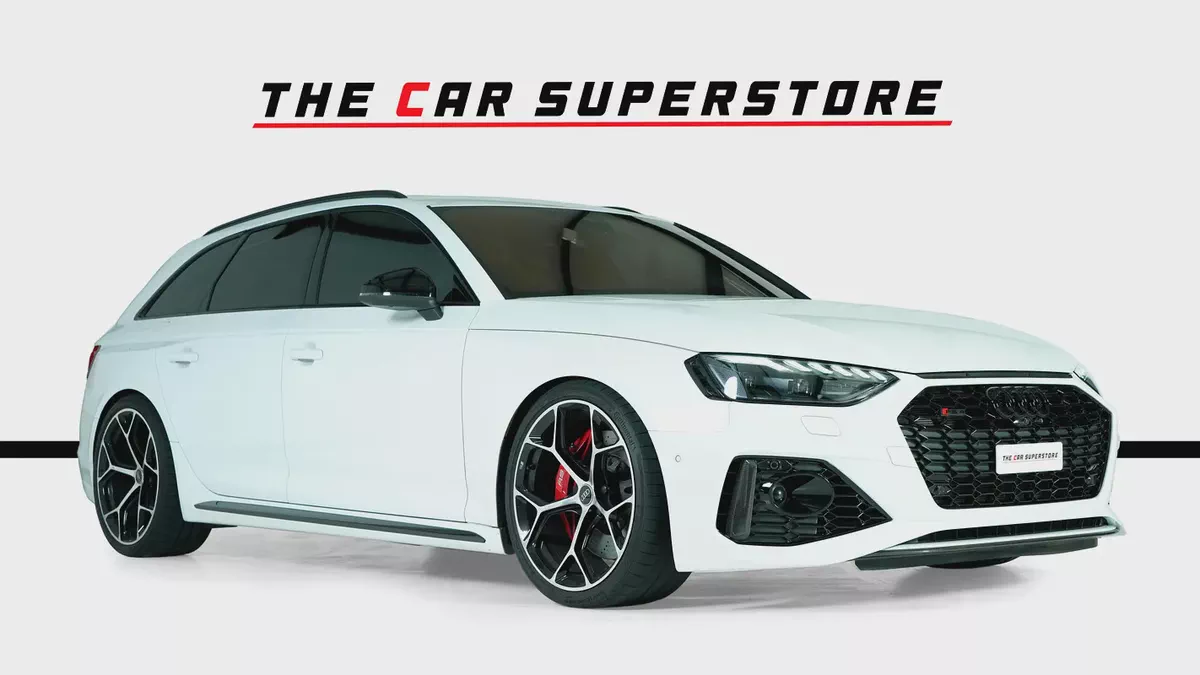 Audi RS4 B9 Competition | Very High Option | Audi Warranty & Service | Full Carbon Package-1-1