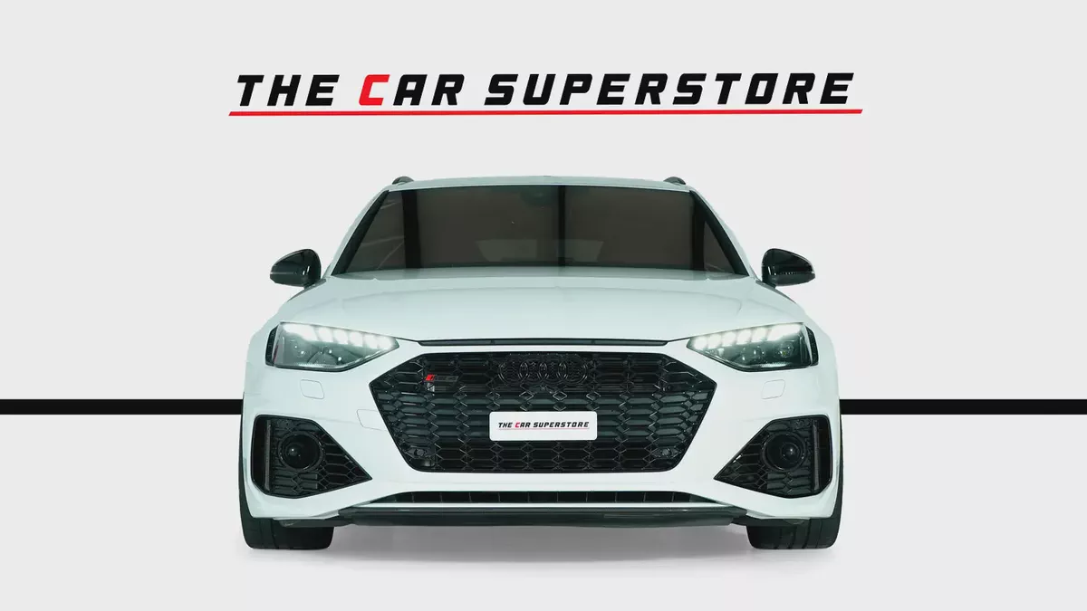 Audi RS4 B9 Competition | Very High Option | Audi Warranty & Service | Full Carbon Package-2-2