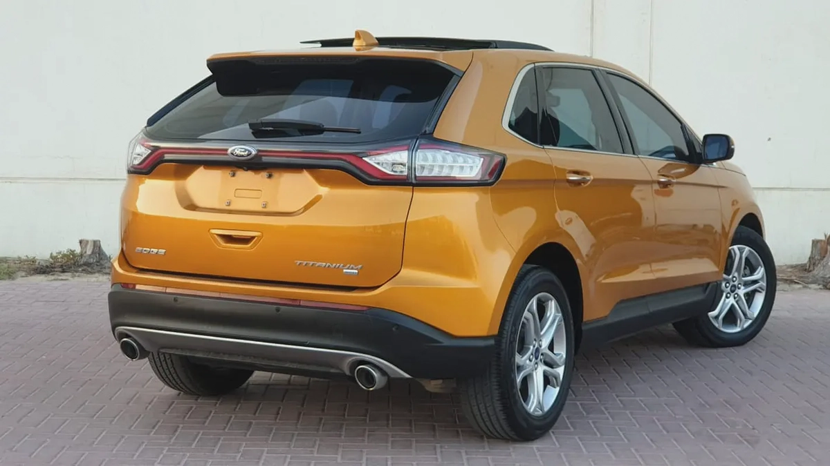 FORD EDGE TITANIUM AWD - GCC SPECS - UNDER WARRANTY - ACCIDENT FREE - EXCELENT CONDITION --3-3