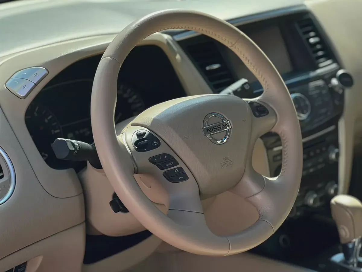 2015 | Nissan Pathfinder | V6 | SV  I Full Option | Cruise Control, Panorama, Camera | GCC | Ref#920-16-16