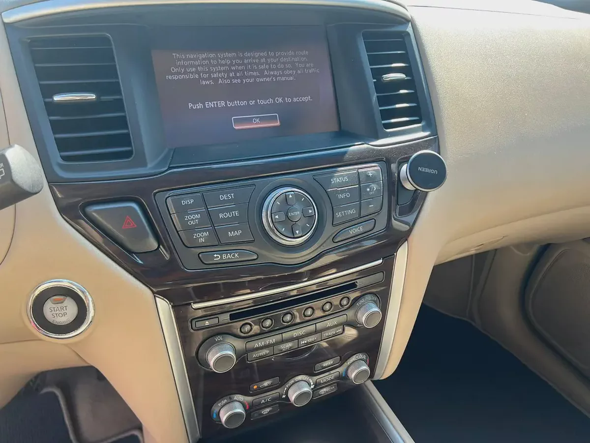 2015 | Nissan Pathfinder | V6 | SV  I Full Option | Cruise Control, Panorama, Camera | GCC | Ref#920-18-18