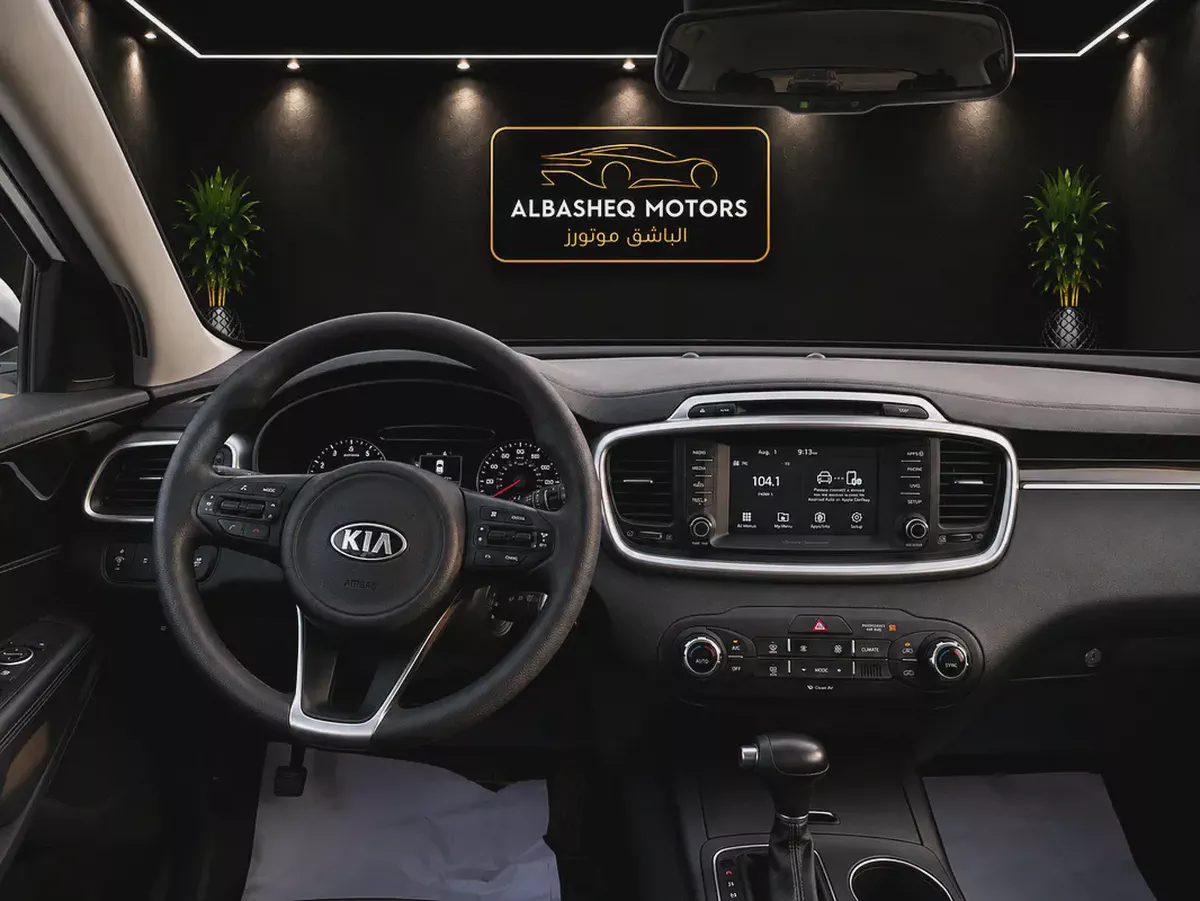 Kia Sorento - 2018 clean Titan .. super clean-7-7