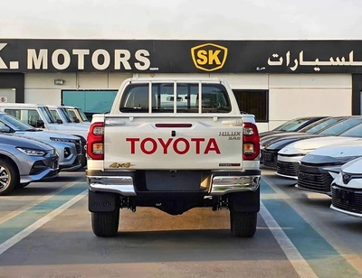 Toyota Hilux SR5 WIDE BODY WITH HUK / 2.4L DIESEL A/T / REAR CAMERA / 4WD (CODE # HLD5J)-13