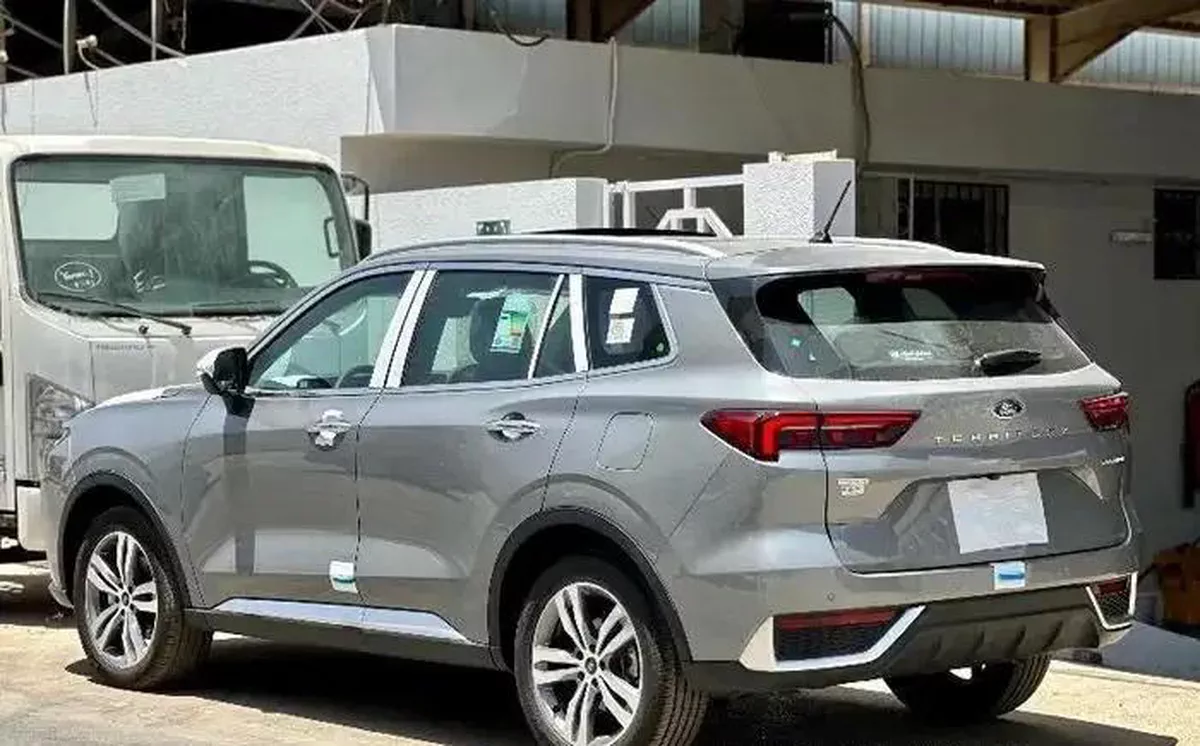 New Ford Territory Silver with Gray-2-2