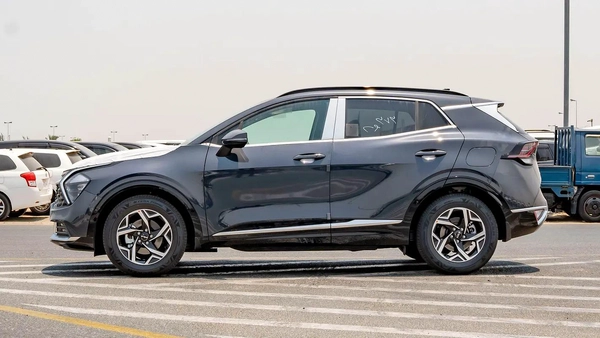 2025 Kia Sportage 1.6L Petrol AT with Panoramic Sunroof
