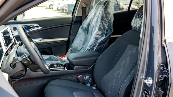 2025 Kia Sportage 1.6L Petrol AT with Panoramic Sunroof