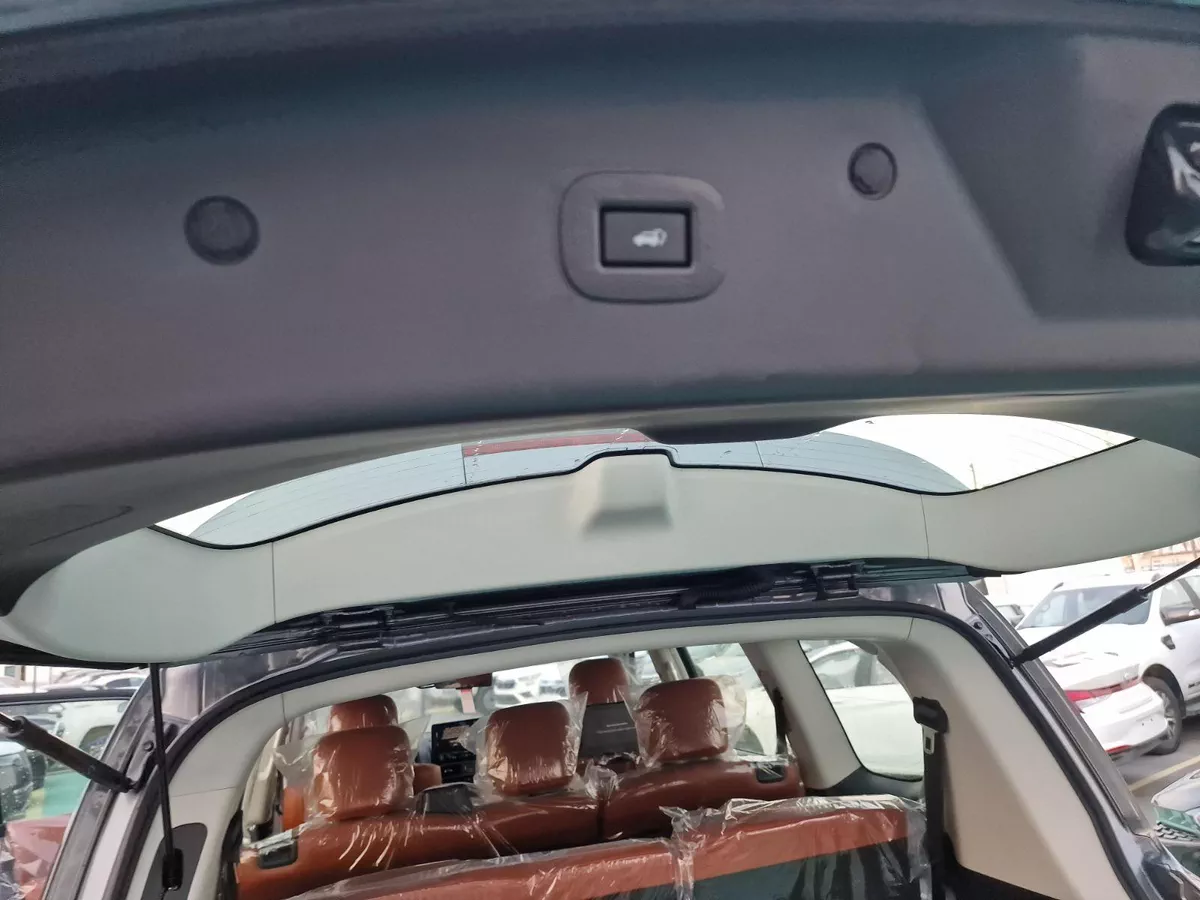 Nissan Patrol Platinum-13-13