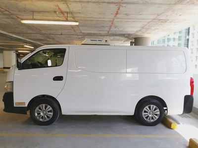 Nissan Urvan NV350 3Seater V4 2.5 Chiller Van 2022 Model GCC Specs In Perfect Condition-4