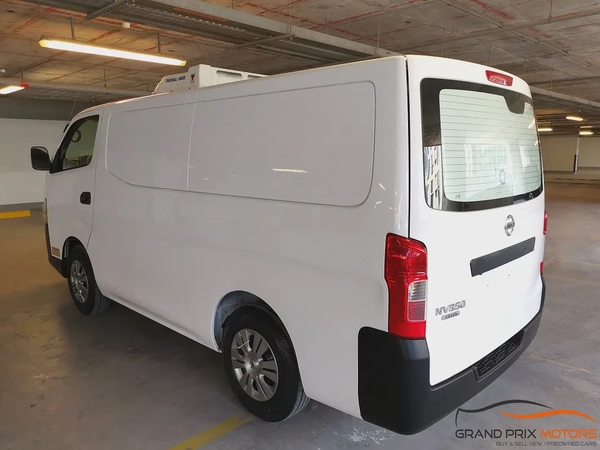 Nissan Urvan NV350 3Seater V4 2.5 Chiller Van 2022 Model GCC Specs In Perfect Condition