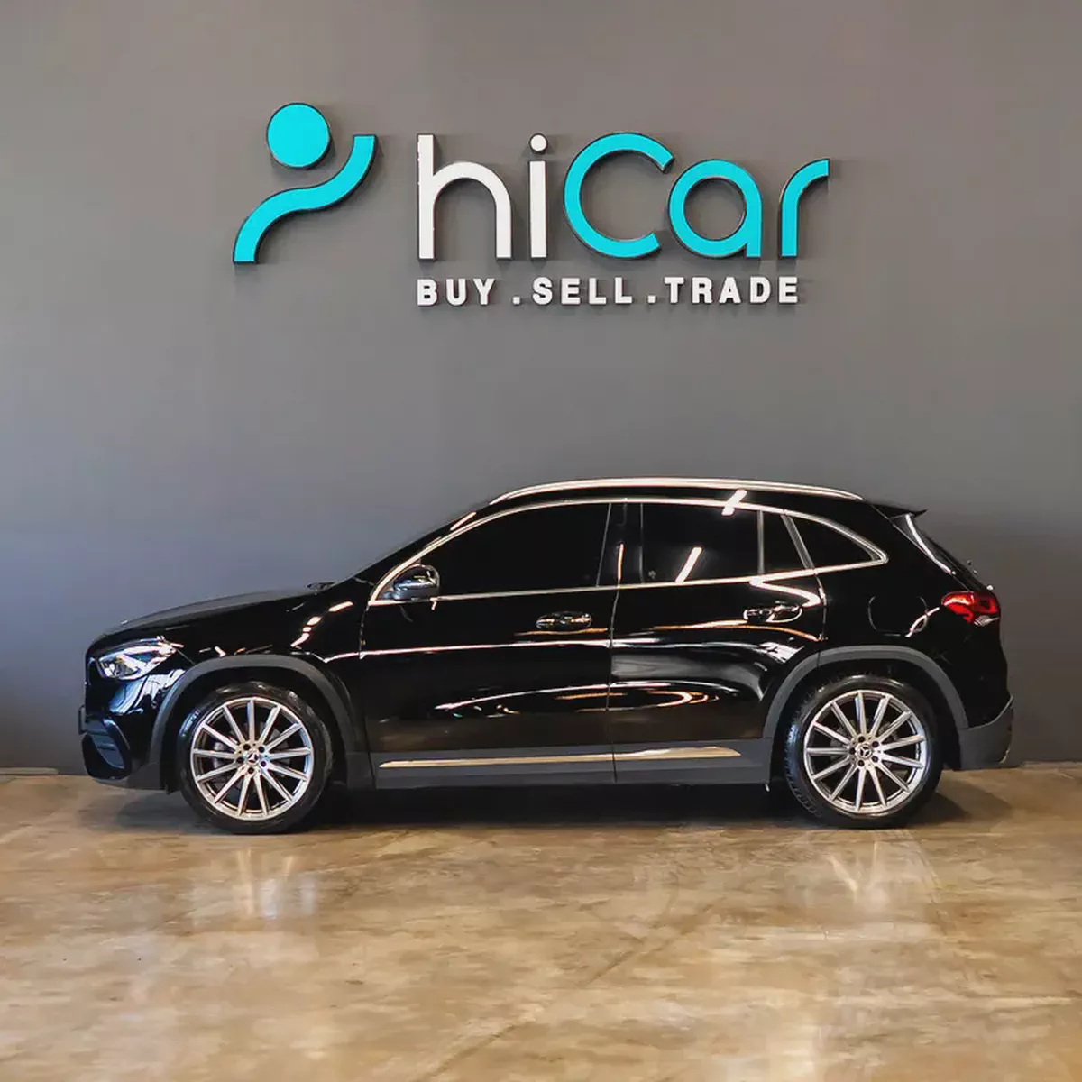 AED 2,394P.M • 0% Downpayment - Mercedes Benz GLA 200 Premium • Agency Warranty And Service Packag-1-1