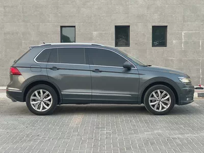AED 800 P.M | Volkswagen Tiguan SEL 2020 GCC Specs-9