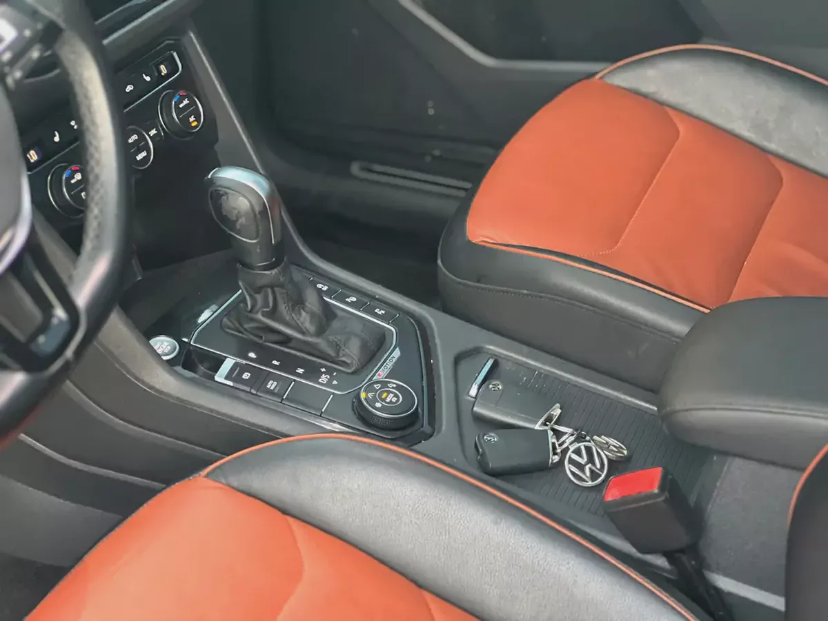 AED 800 P.M | Volkswagen Tiguan SEL 2020 GCC Specs-13-13