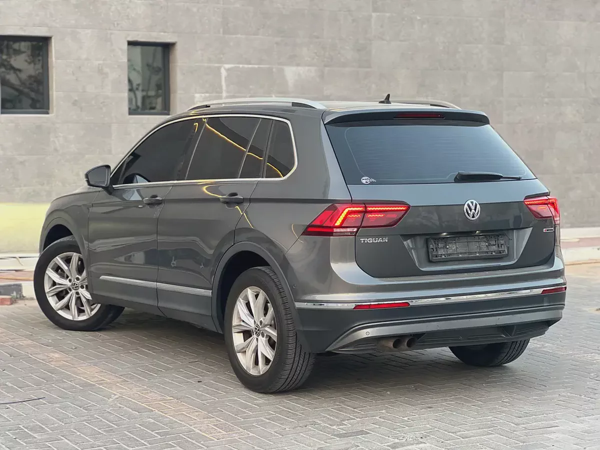AED 800 P.M | Volkswagen Tiguan SEL 2020 GCC Specs-7-7