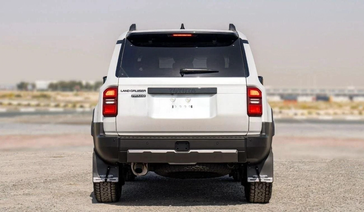 Toyota Prado (LHD) TOYOTA PRADO 250 2.4P AT FIRST EDITION MY2024 – WHITE-15-15