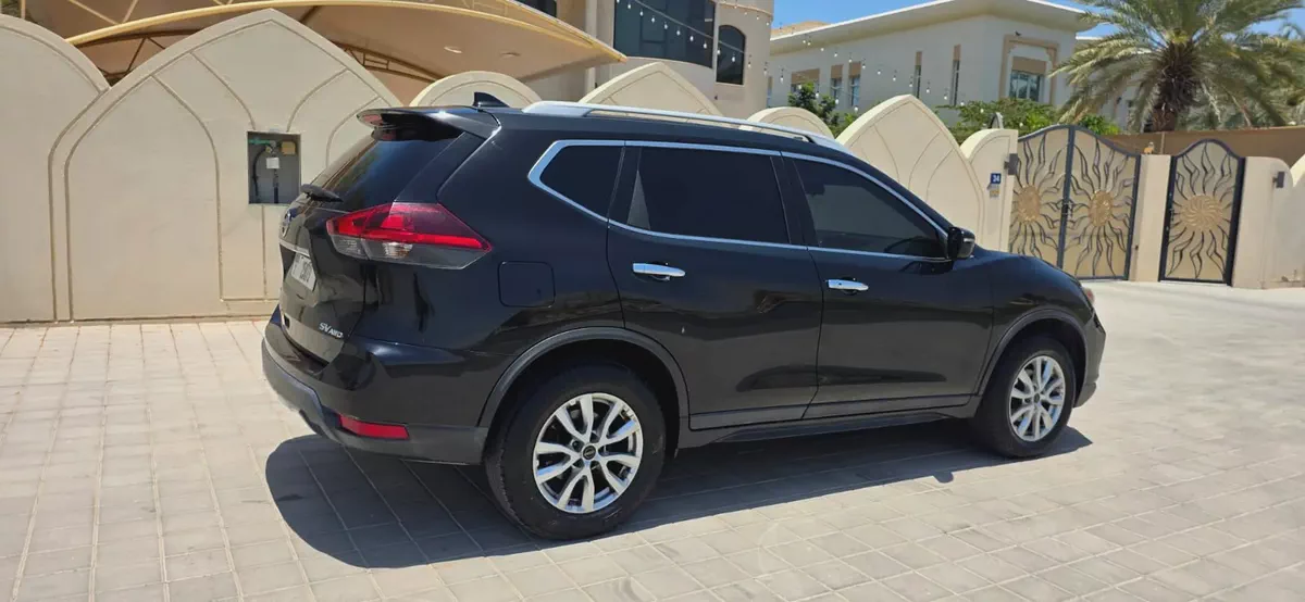 2018-Nissan Rogue SV-AWD-Excellent Condition-9-9
