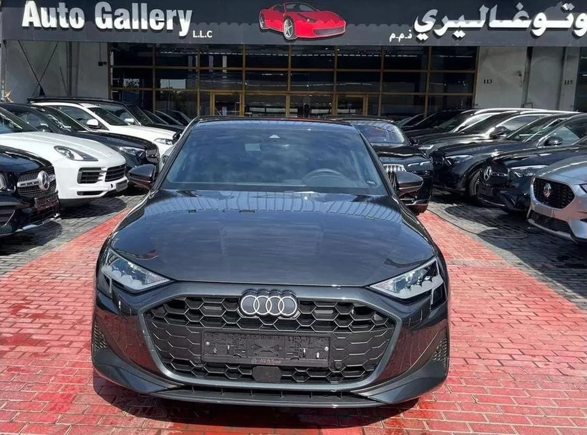 Audi A3 35 TFSI ADVANCED 35 TFSI Uder Warranty & Services 2025 GCC-12-12