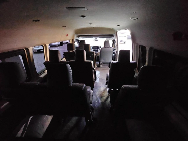 Toyota Hiace HIACE PASSENGER / PETROL MANUAL / 3.5 V6 / HIGH ROOF