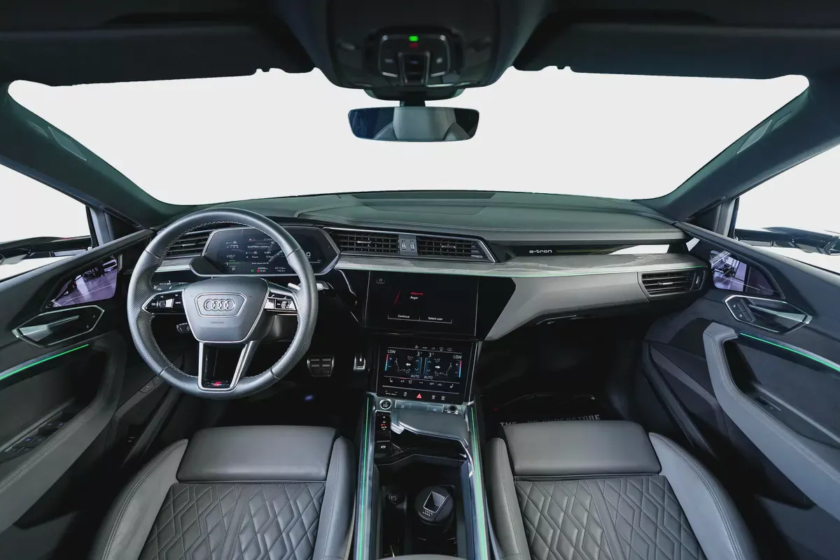 Audi Q8 E-Tron 55 Sportback Coupe-S Line-GCC-Audi Warranty And Service Contract-9-9