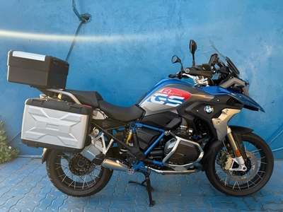 BMW 1200-0