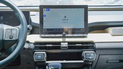 Toyota RAV4 XLE 2026 GCC Specs - Brand New AWD SUV-9