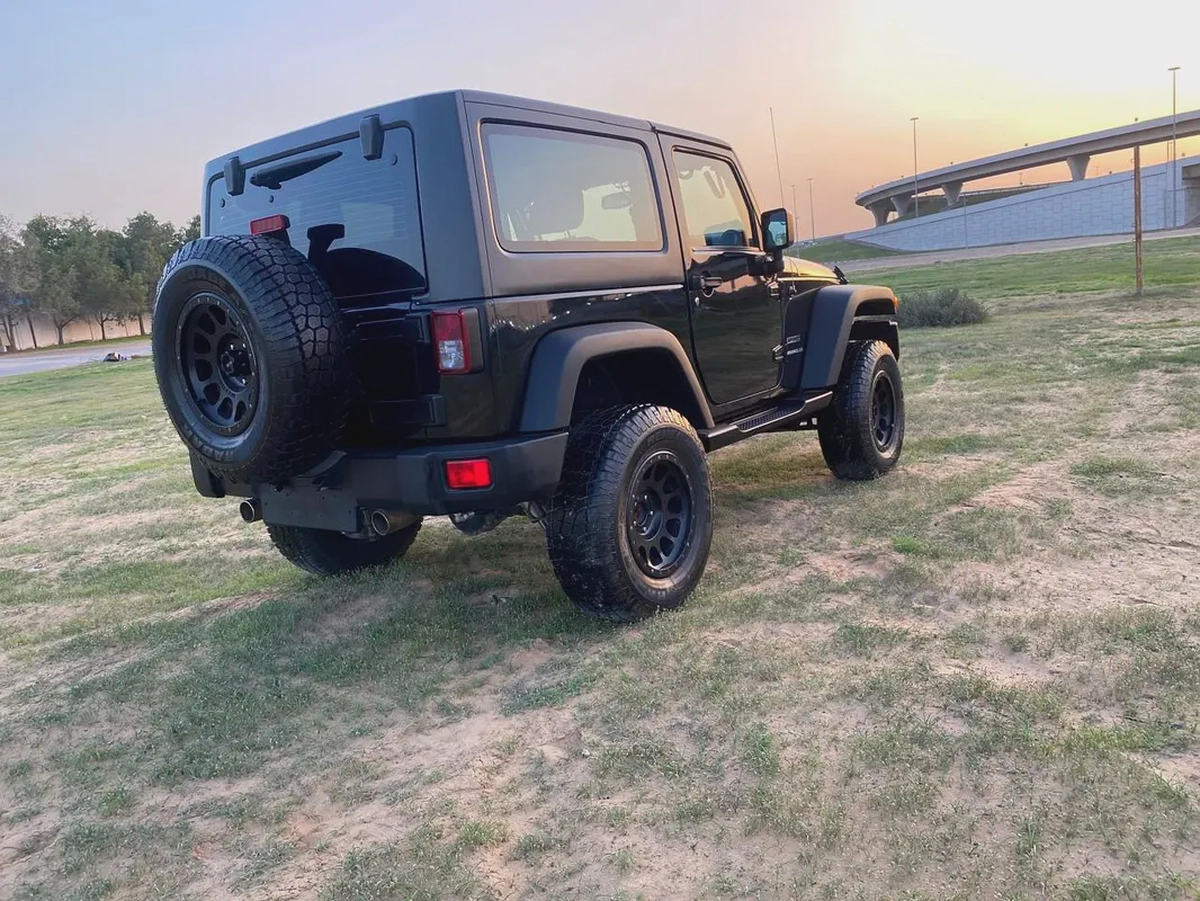 2017 Jeep Wrangler Black 2-Door Sport-15-15